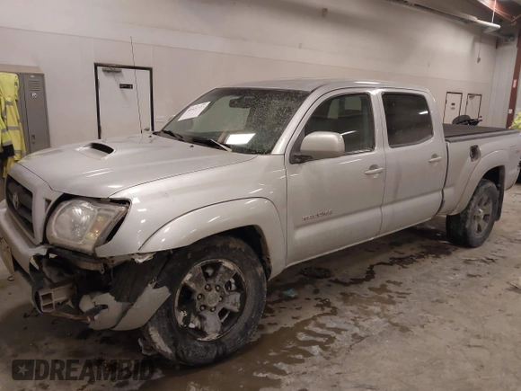 2007 Toyota Tacoma with VIN 5TEMU52N87Z404198, listed as a IAAI auction lot 41421221 with 197,877 mi miles and . Bid and sale history available at DreamBid. Image 2.