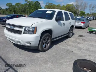 2009 Chevrolet Tahoe Police with VIN 1GNEC03099R267694, listed as a IAAI auction lot 41625587 with 141,918 mi miles and . Bid and sale history available at DreamBid. Image 2.