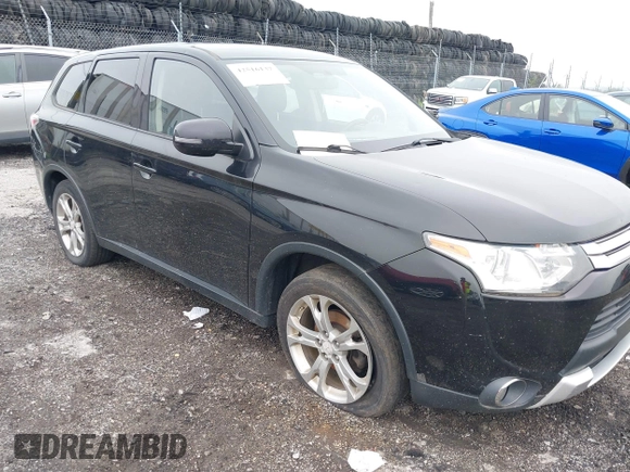 2015 Mitsubishi Outlander SE with VIN JA4AD3A36FZ002806, listed as a IAAI auction lot 42516137 with Not provided miles and . Bid and sale history available at DreamBid. Image 6.