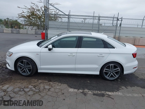 2017 Audi A3 z VIN WAUJ8HFFXH1047739, wystawiony jako IAAI lot #42313056 z przebiegiem 125 104 mil mil oraz . Historia ofert i sprzedaży dostępna na DreamBid. Obrazek 14.