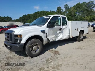 2008 Ford F-250 with VIN 1FDSX20558ED20386, listed as a Copart auction lot 61328455 with 111,449 mi miles and Salvage title. Bid and sale history available at DreamBid. Image 1.