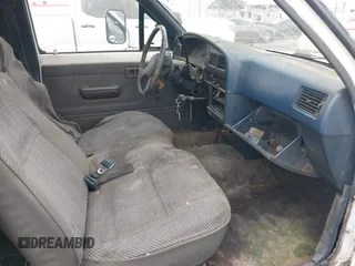 1989 Toyota Pickup with VIN JT4VN82N5K5001276, listed as a IAAI auction lot 41505552 with 196,949 mi miles and . Bid and sale history available at DreamBid. Image 5.