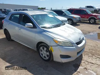 2009 Toyota Matrix z VIN 2T1KU40E59C052548, wystawiony jako IAAI lot #42393398 z przebiegiem 143 429 mil mil oraz . Historia ofert i sprzedaży dostępna na DreamBid. Obrazek 1.