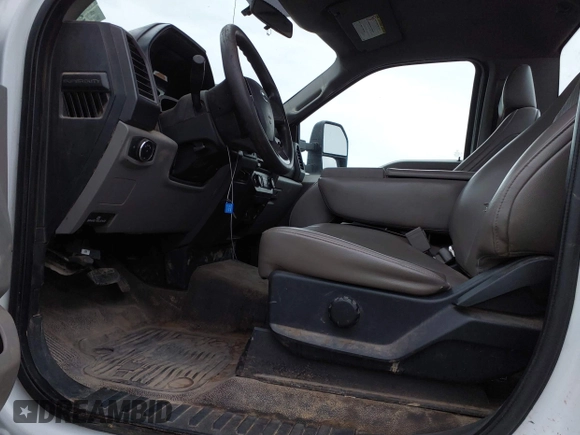 2017 Ford F-250 XL with VIN 1FTBF2A66HEF13905, listed as a IAAI auction lot 42339376 with 116,514 mi miles and . Bid and sale history available at DreamBid. Image 8.