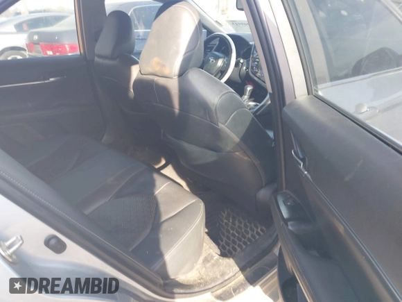 2019 Toyota Camry XSE with VIN 4T1B61HK5KU818351, listed as a IAAI auction lot 41909915 with 179,463 mi miles. Bid and sale history available at carsss.com. Image 8.
