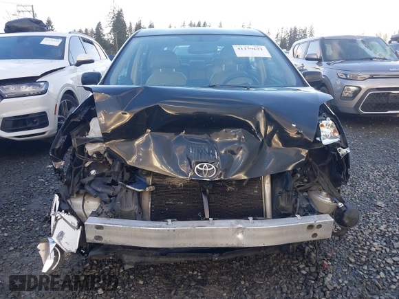 2004 Toyota Prius with VIN JTDKB20U440068552, listed as a IAAI auction lot 41179621 with 151,127 mi miles. Bid and sale history available at carsss.com. Image 12.