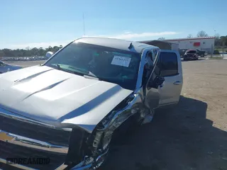 2018 Chevrolet Silverado 1500 LT with VIN 1GCVKREH5JZ299310, listed as a IAAI auction lot 41561453 with 1 mi miles. Bid and sale history available at carsss.com. Image 6.