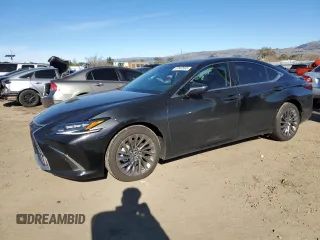 2024 Lexus ES 300h Luxury с VIN 58AEA1C18RU044240, выставлен на аукционе Copart как лот 87502635 с пробегом 9 633 миль миль и Списание • Salvage title. История ставок и продаж доступна на DreamBid. Изображение 1.