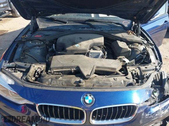 2016 BMW 3 Series 328i z VIN WBA8E9C53GP847688, wystawiony jako IAAI lot #42083854 z przebiegiem 53 725 mil mil oraz . Historia ofert i sprzedaży dostępna na DreamBid. Obrazek 10.