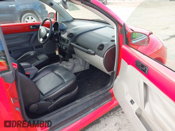 2004 Volkswagen Beetle GL with VIN 3VWBM31Y44M345213, listed as a IAAI auction lot 42026466 with 77,029 mi miles and . Bid and sale history available at DreamBid. Image 5.