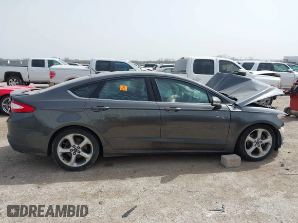 2015 Ford Fusion SE with VIN 3FA6P0H7XFR233678, listed as a IAAI auction lot 41743085 with 1 mi miles. Bid and sale history available at carsss.com. Image 13.