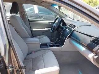 2016 Toyota Camry XLE with VIN 4T4BF1FK4GR581867, listed as a IAAI auction lot 42002126 with 74,811 mi miles. Bid and sale history available at carsss.com. Image 5.