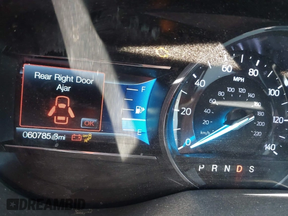 2019 Ford Explorer XLT z VIN 1FM5K8D87KGA09217, wystawiony jako IAAI lot #41696326 z przebiegiem 60 785 mil mil oraz . Historia ofert i sprzedaży dostępna na DreamBid. Obrazek 7.