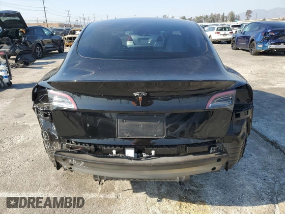 2023 Tesla Model 3 z VIN 5YJ3E1EA0PF646866, wystawiony jako Copart lot #42763275 z przebiegiem 24 382 mil mil oraz Szkoda całkowita • Salvage title. Historia ofert i sprzedaży dostępna na DreamBid. Obrazek 6.