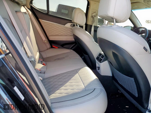 2019 Genesis G70 Advanced with VIN KMTG34LE1KU027824, listed as a Copart auction lot 46900135 with 42,325 mi miles and Salvage title. Bid and sale history available at DreamBid. Image 10.