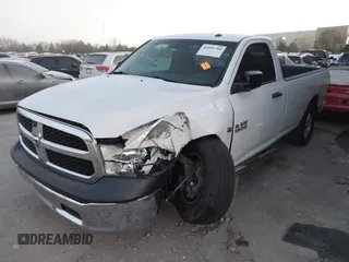 2013 Ram 1500 Tradesman z VIN 3C6JR6DT8DG504967, wystawiony jako IAAI lot #41001788 z przebiegiem 146 747 mil mil oraz . Historia ofert i sprzedaży dostępna na DreamBid. Obrazek 2.