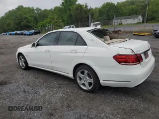 2014 Mercedes-Benz E 350 Luxury with VIN WDDHF8JB1EA814827, listed as a Copart auction lot 54830405 with 120,332 mi miles and Clean Title. Bid and sale history available at DreamBid. Image 2.