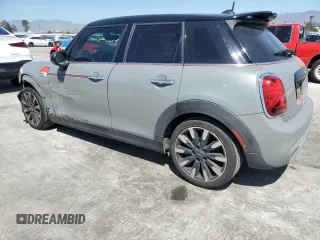 2016 MINI Hardtop 4 Door S z VIN WMWXU3C5XG2B62714, wystawiony jako Copart lot #50371305 z przebiegiem 116 840 mil mil oraz Szkoda całkowita • Salvage title. Historia ofert i sprzedaży dostępna na DreamBid. Obrazek 2.