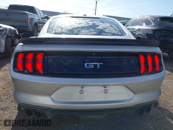 2018 Ford Mustang GT z VIN 1FA6P8CF4J5182655, wystawiony jako IAAI lot #42084037 z przebiegiem 57 987 mil mil oraz . Historia ofert i sprzedaży dostępna na DreamBid. Obrazek 17.