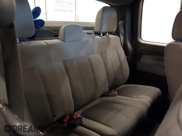 2014 Ford F-150 XL with VIN 1FTFX1CF3EFA38757, listed as a IAAI auction lot 41699899 with 174,214 mi miles. Bid and sale history available at carsss.com. Image 8.