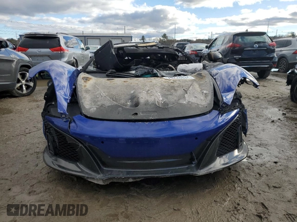 2015 McLaren 650S z VIN SBM11FAA2FW004897, wystawiony jako Copart lot #50715275 z przebiegiem Nie podano mil oraz Nie do naprawy. Historia ofert i sprzedaży dostępna na DreamBid. Obrazek 5.