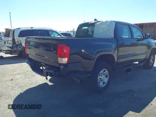 2016 Toyota Tacoma SR5 with VIN 5TFAX5GN1GX055850, listed as a IAAI auction lot 41828806 with 111,655 mi miles. Bid and sale history available at carsss.com. Image 17.