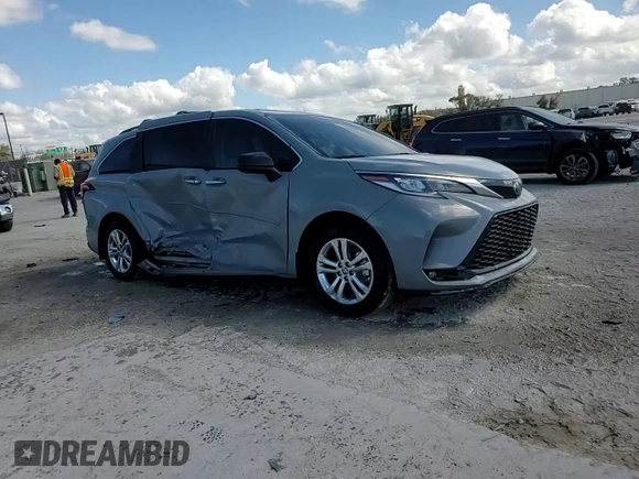 2023 Toyota Sienna XSE with VIN 5TDXSKFC0PS107594, listed as a Copart auction lot 44790745 with 28,679 mi miles and Salvage Title. Bid and sale history available at carsss.com. Image 14.