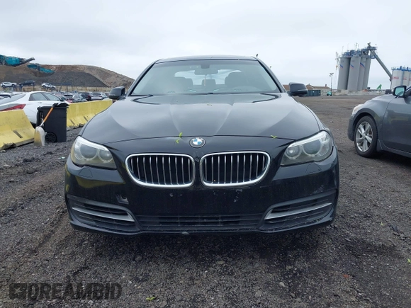 2014 BMW 5 Series 528i xDrive with VIN WBA5A7C54ED613352, listed as a IAAI auction lot 42197717 with 205,889 mi miles and . Bid and sale history available at DreamBid. Image 12.