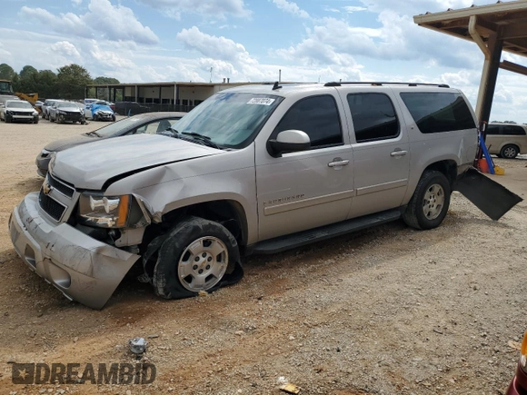 2007 Chevrolet Suburban LT with VIN 1GNFC16037J232196, listed as a Copart auction lot 72887074 with 262,163 mi miles and Salvage Title. Bid and sale history available at carsss.com. Image 1.