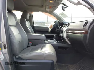 2016 Toyota Tundra 4WD Truck LTD with VIN 5TFHY5F16GX492012, listed as a IAAI auction lot 41708632 with 181,395 mi miles. Bid and sale history available at carsss.com. Image 5.