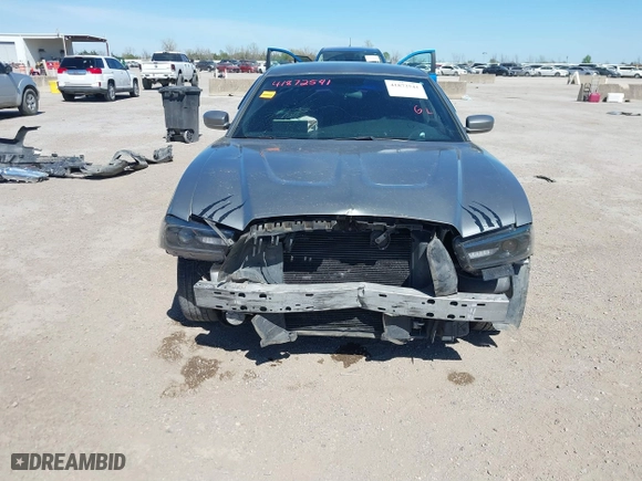 2014 Dodge Charger SE with VIN 2C3CDXBG1EH168709, listed as a IAAI auction lot 41872541 with 137,877 mi miles. Bid and sale history available at carsss.com. Image 13.