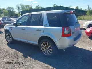 2008 Land Rover LR2 HSE z VIN SALFT24N88H097408, wystawiony jako IAAI lot #42305277 z przebiegiem Nie podano mil oraz . Historia ofert i sprzedaży dostępna na DreamBid. Obrazek 3.
