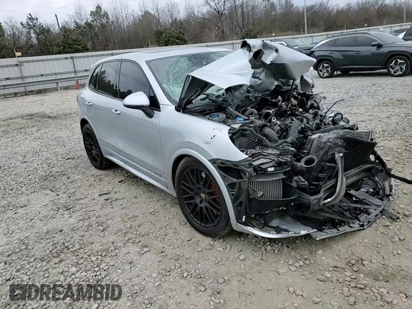 2016 Porsche Cayenne GTS с VIN WP1AD2A29GLA79535, выставлен на аукционе Copart как лот 47463275 с пробегом Не указан миль и Списание • Salvage title. История ставок и продаж доступна на DreamBid. Изображение 11.