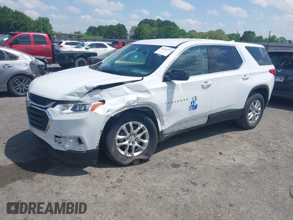 2020 Chevrolet Traverse LS z VIN 1GNERFKW8LJ262886, wystawiony jako IAAI lot #42124771 z przebiegiem 22 357 mil mil oraz . Historia ofert i sprzedaży dostępna na DreamBid. Obrazek 18.