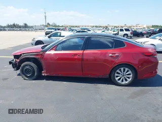 2018 Kia Optima S z VIN 5XXGT4L33JG235933, wystawiony jako IAAI lot #42260202 z przebiegiem 126 833 mil mil oraz . Historia ofert i sprzedaży dostępna na DreamBid. Obrazek 15.