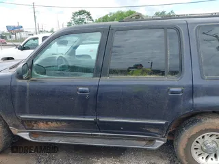 1999 Ford Explorer XL z VIN 1FMDU34X5XUC08663, wystawiony jako IAAI lot #42385444 z przebiegiem 177 387 mil mil oraz . Historia ofert i sprzedaży dostępna na DreamBid. Obrazek 14.
