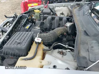 2005 Chrysler 300 300 z VIN 2C3JA43R05H137403, wystawiony jako IAAI lot #41399519 z przebiegiem 135 044 mil mil oraz . Historia ofert i sprzedaży dostępna na DreamBid. Obrazek 19.