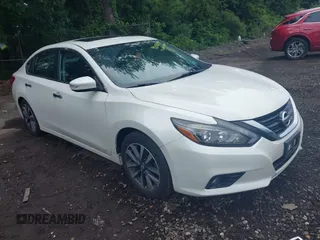 2017 Nissan Altima SV with VIN 1N4AL3AP5HC478911, listed as a IAAI auction lot 42576539 with 48,158 mi miles and . Bid and sale history available at DreamBid. Image 1.