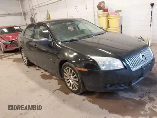 2008 Mercury Milan with VIN 3MEHM07Z18R663700, listed as a IAAI auction lot 41528741 with 135,781 mi miles. Bid and sale history available at carsss.com. Image 1.