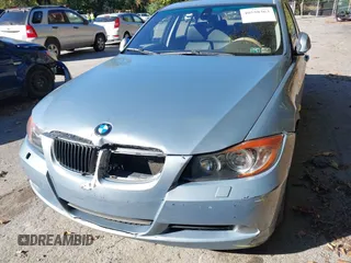 2006 BMW 3 Series 325xi with VIN WBAVD13576KV09164, listed as a IAAI auction lot 40558363 with 148,819 mi miles. Bid and sale history available at carsss.com. Image 17.