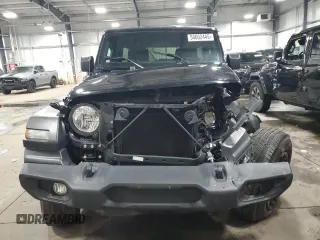 2020 Jeep Wrangler Unlimited Sport Altitude with VIN 1C4HJXDG1LW190876, listed as a Copart auction lot 54602445 with 75,875 mi miles and Salvage title. Bid and sale history available at DreamBid. Image 5.