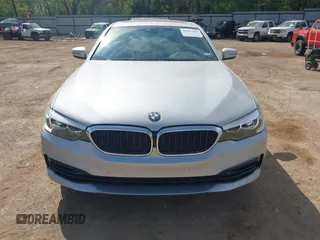 2020 BMW 5 Series 530i z VIN WBAJR3C04LWW70303, wystawiony jako IAAI lot #41887836 z przebiegiem 88 641 mil mil oraz . Historia ofert i sprzedaży dostępna na DreamBid. Obrazek 6.