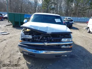 2001 Chevrolet Silverado 1500 LT with VIN 1GCEC19T01Z152616, listed as a IAAI auction lot 41454877 with 208,347 mi miles. Bid and sale history available at carsss.com. Image 6.