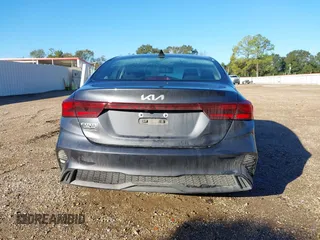 2023 Kia Forte LXS with VIN 3KPF24ADXPE607392, listed as a IAAI auction lot 40892259 with 35,581 mi miles and . Bid and sale history available at DreamBid. Image 16.