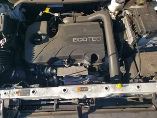 2020 Chevrolet Equinox LS z VIN 3GNAXHEV7LS511776, wystawiony jako Copart lot #66693485 z przebiegiem 86 309 mil mil oraz Szkoda całkowita • Salvage title. Historia ofert i sprzedaży dostępna na DreamBid. Obrazek 16.