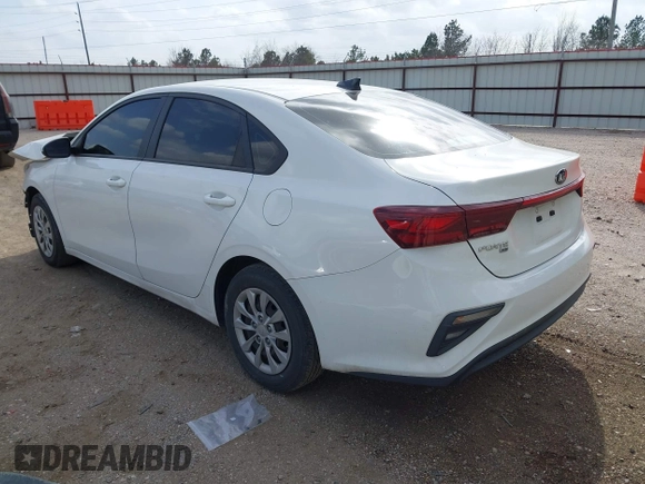 2021 Kia Forte LXS with VIN 3KPF24AD8ME300461, listed as a IAAI auction lot 41731952 with 86,794 mi miles. Bid and sale history available at carsss.com. Image 3.