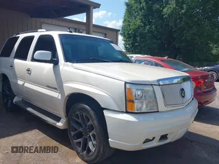2003 Cadillac Escalade z VIN 1GYEK63N23R120693, wystawiony jako IAAI lot #42259496 z przebiegiem 234 263 mil mil oraz . Historia ofert i sprzedaży dostępna na DreamBid. Obrazek 1.