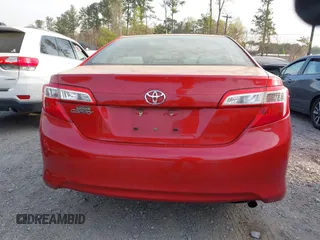 2014 Toyota Camry L with VIN 4T1BF1FK3EU770985, listed as a IAAI auction lot 41896125 with 146,100 mi miles. Bid and sale history available at carsss.com. Image 16.