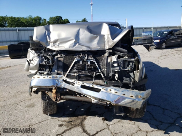 2003 Chevrolet Silverado 2500HD LS with VIN 1GCHK29183E177925, listed as a Copart auction lot 57809784 with 0 mi miles and Salvage Title. Bid and sale history available at carsss.com. Image 5.