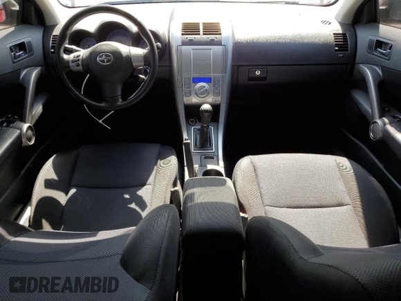 2009 Scion tC z VIN JTKDE167990286174, wystawiony jako Copart lot #49412835 z przebiegiem 91 031 mil mil oraz Nie do naprawy • Non repairable. Historia ofert i sprzedaży dostępna na DreamBid. Obrazek 8.